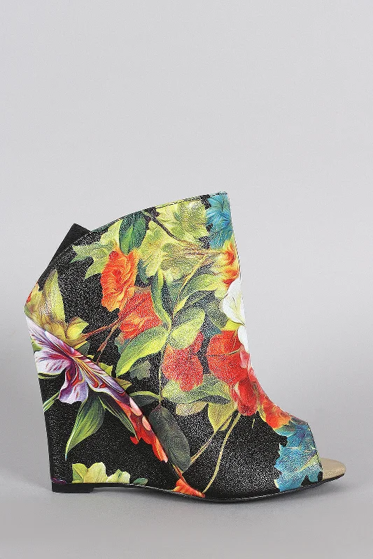 Floral Back Elastic Gore Peep Toe Wedge Booties