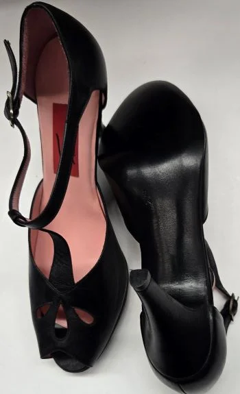 3.5" Malena V -- Women's Tango Shoes -- Black